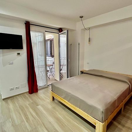 Porta D Ossuna Comfort Apartments Palermo Bagian luar foto