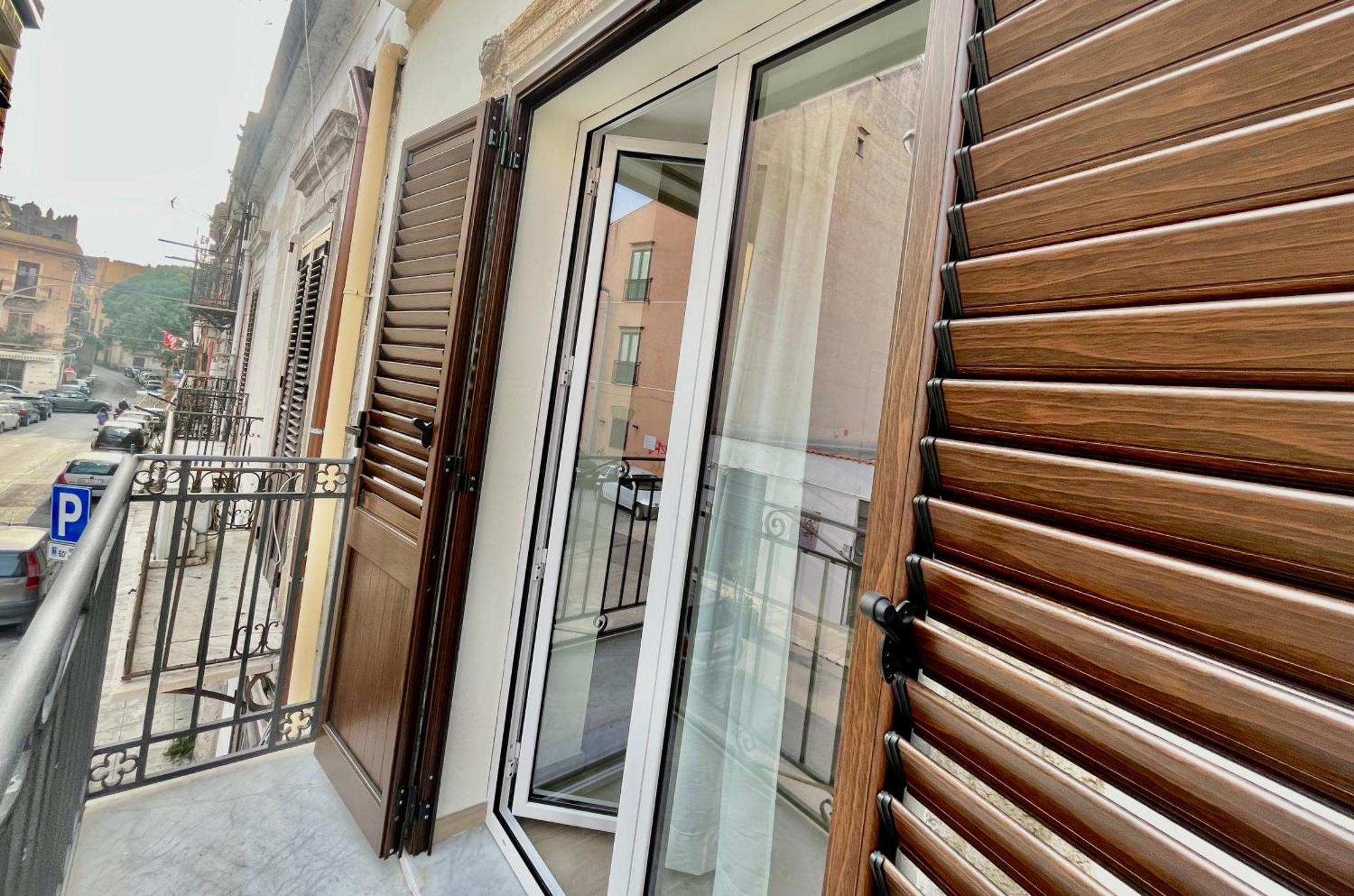 Porta D Ossuna Comfort Apartments Palermo Bagian luar foto