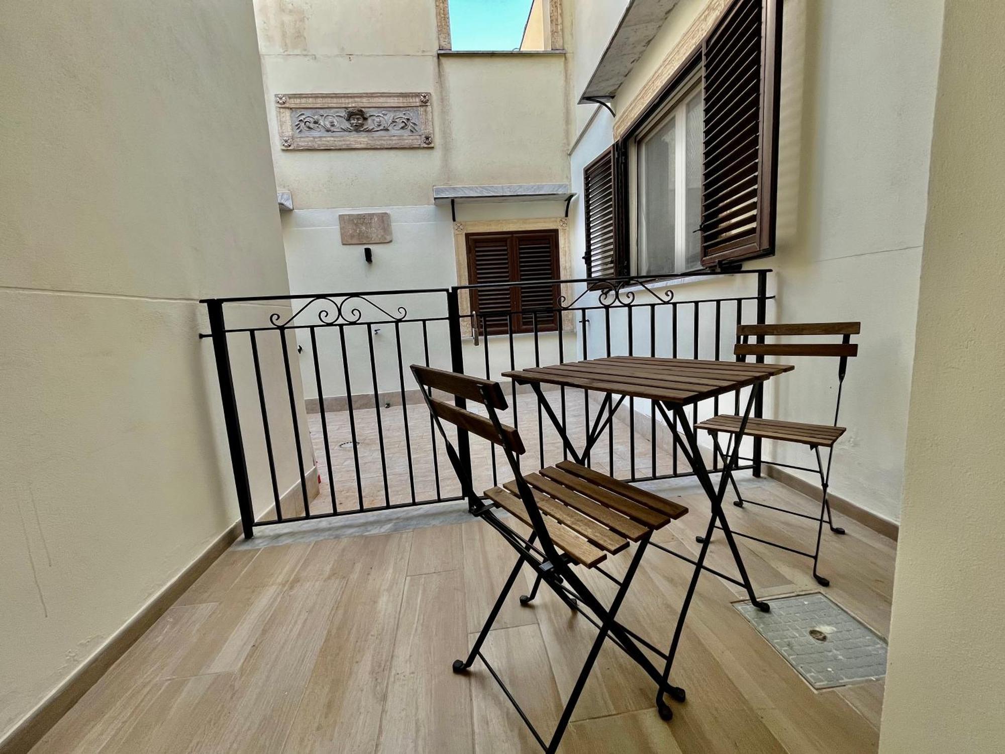 Porta D Ossuna Comfort Apartments Palermo Bagian luar foto