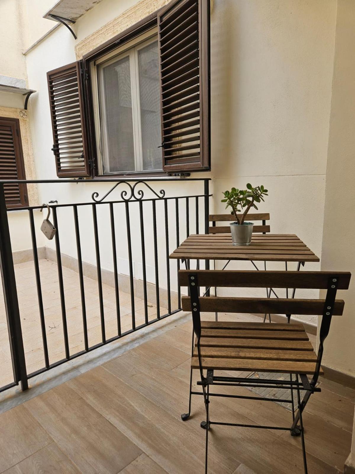 Porta D Ossuna Comfort Apartments Palermo Bagian luar foto