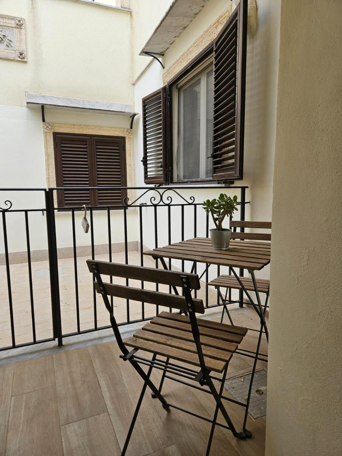 Porta D Ossuna Comfort Apartments Palermo Bagian luar foto